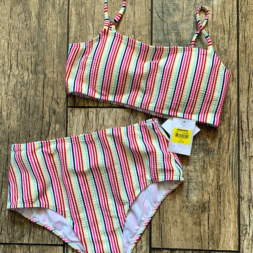 Girls 2 piece swimsuit